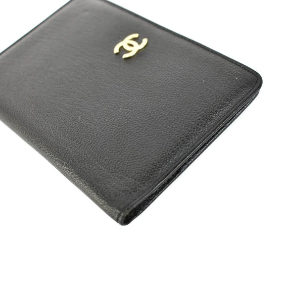 CHANEL: Black, Leather & Gold "CC" Logo Card Wallet (ol) - Picture 5 of 10